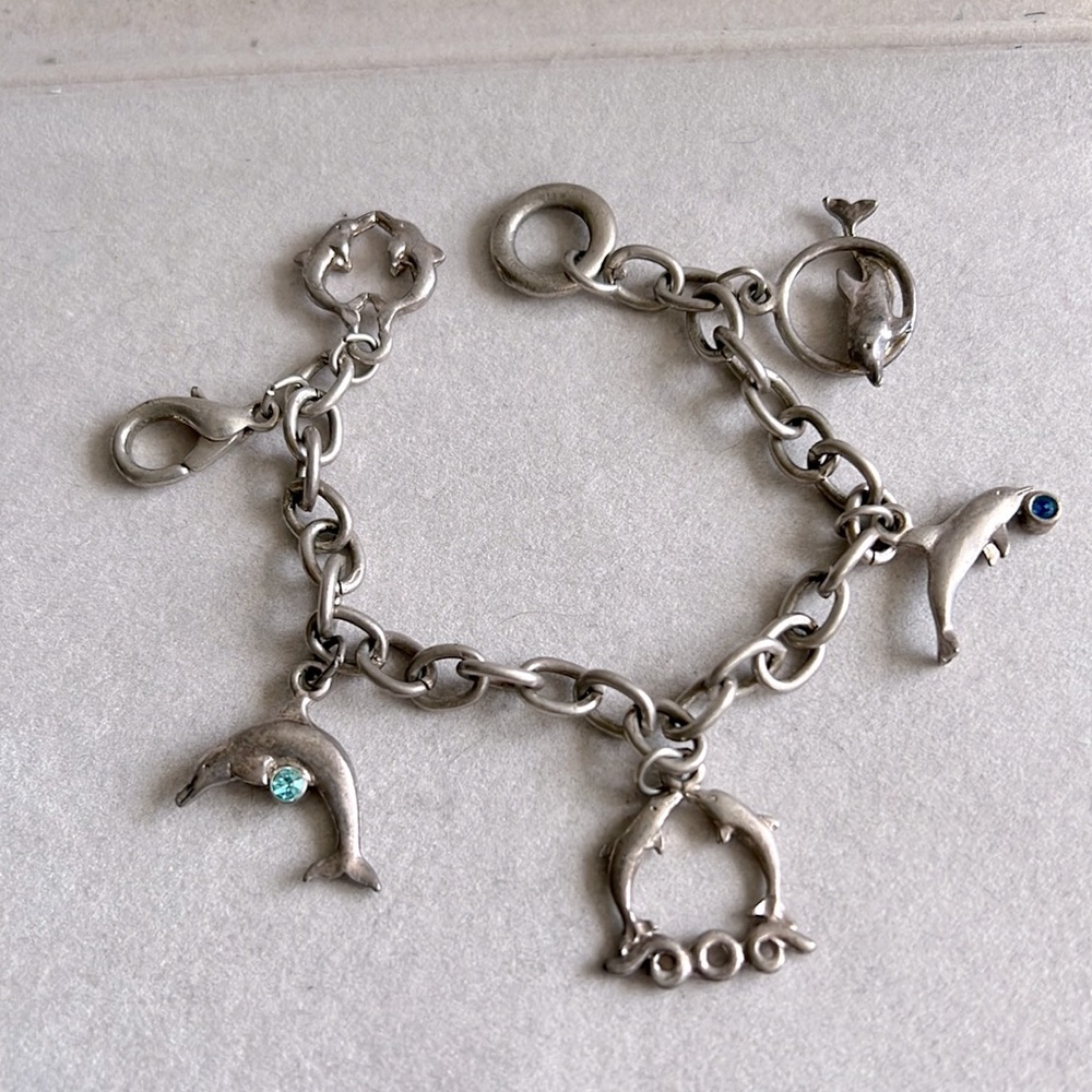 FREE w/ PURCHASE -‎ dolphin charm bracelet